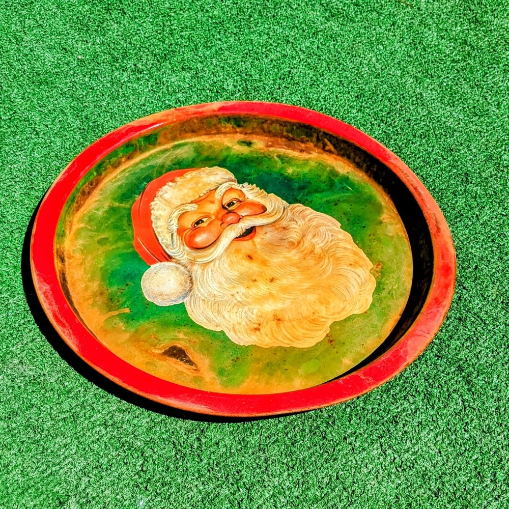 Vintage 13" Santa Claus Retro Tarnish Cookie Tray Platter Plate Round Christmas